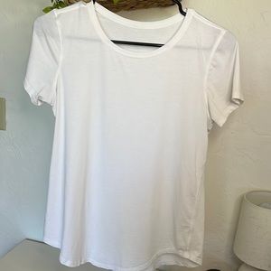 Lululemon Love Tee short sleeve in White size 2